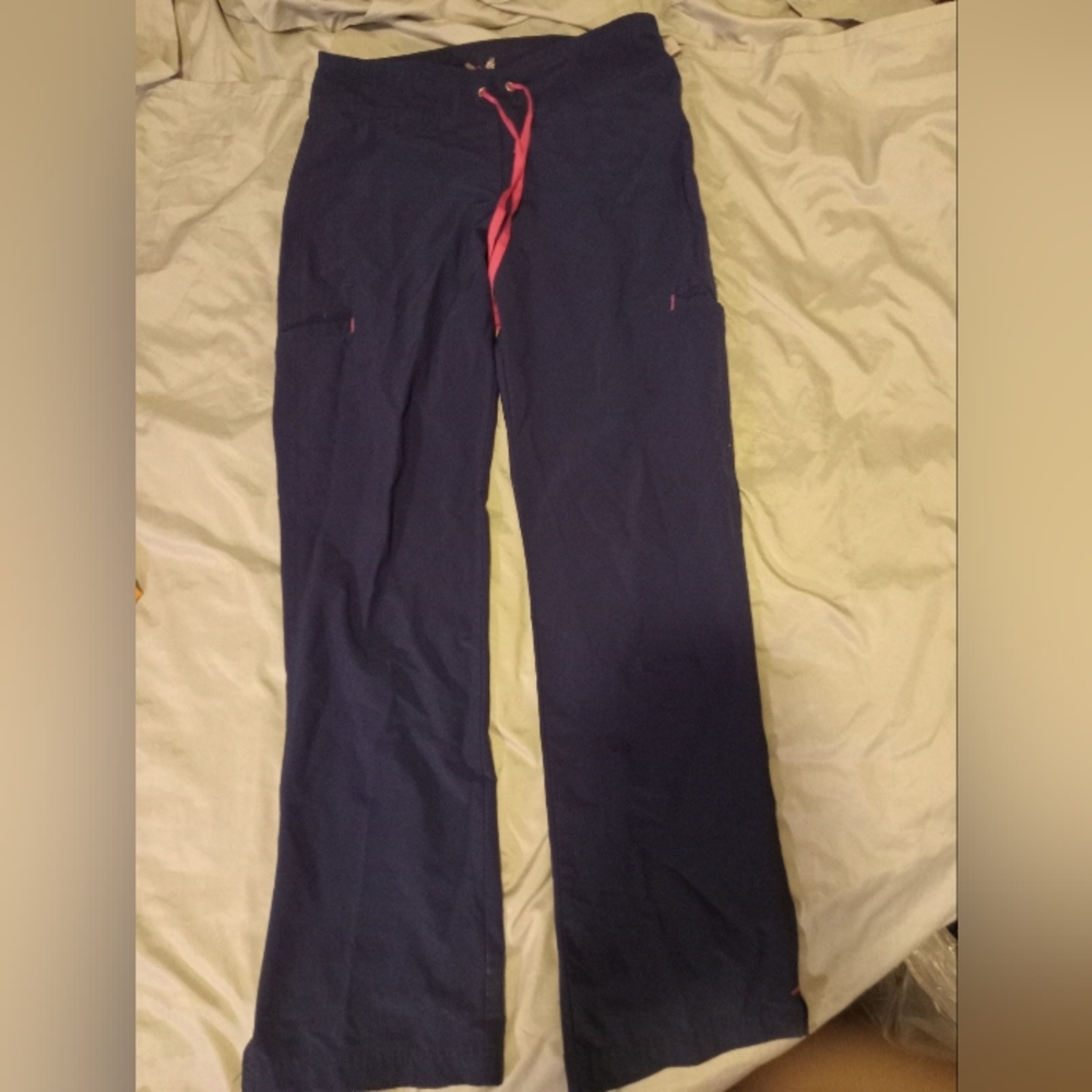 Scrub bottoms - Picture 3 of 3